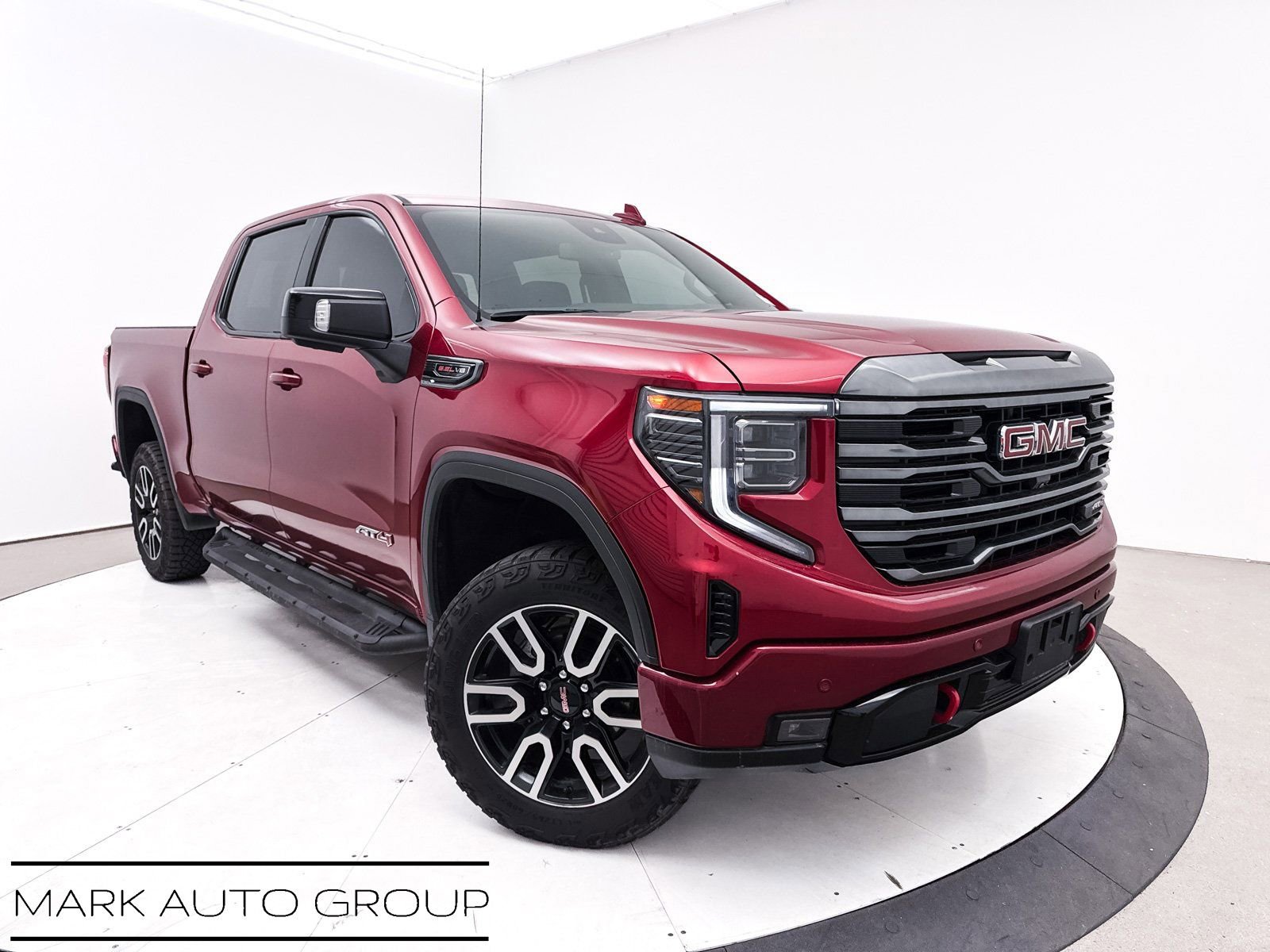 Used 2023 GMC Sierra 1500 AT4 w/ AT4 Preferred Package image 1