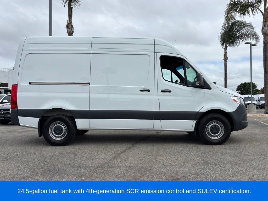 Used 2025 Mercedes-Benz Sprinter 2500 image 3