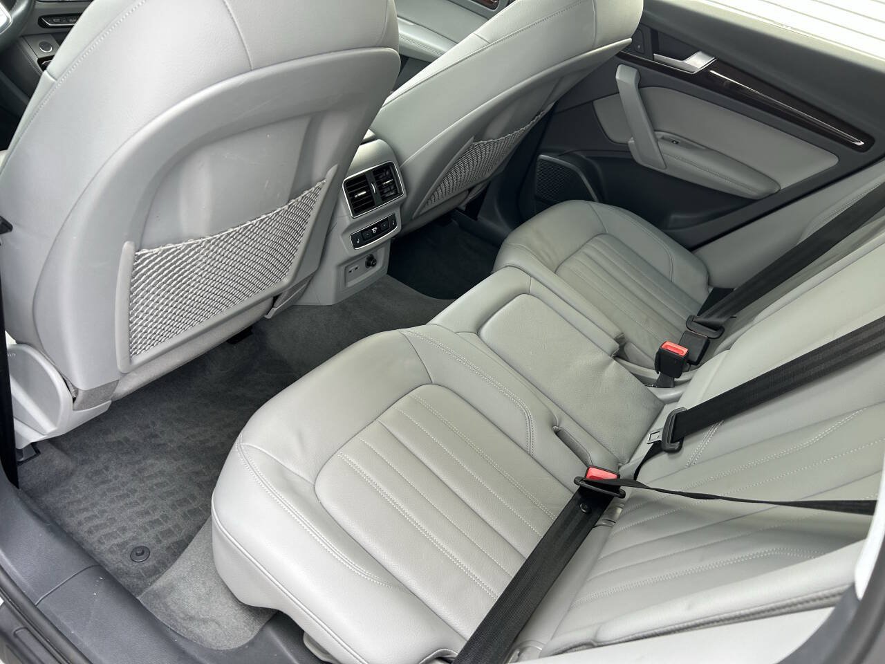 Used 2019 Audi Q5 2.0T Premium Plus w/ Premium Plus Package AWD/4WD image 9