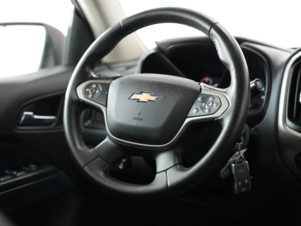 Used 2015 Chevrolet Colorado Z71 w/ LPO, Gearon Divider Package AWD/4WD image 11