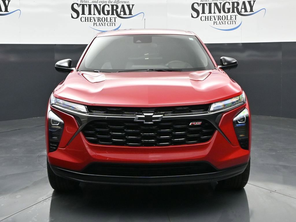 Used 2026 Chevrolet Trax RS image 2