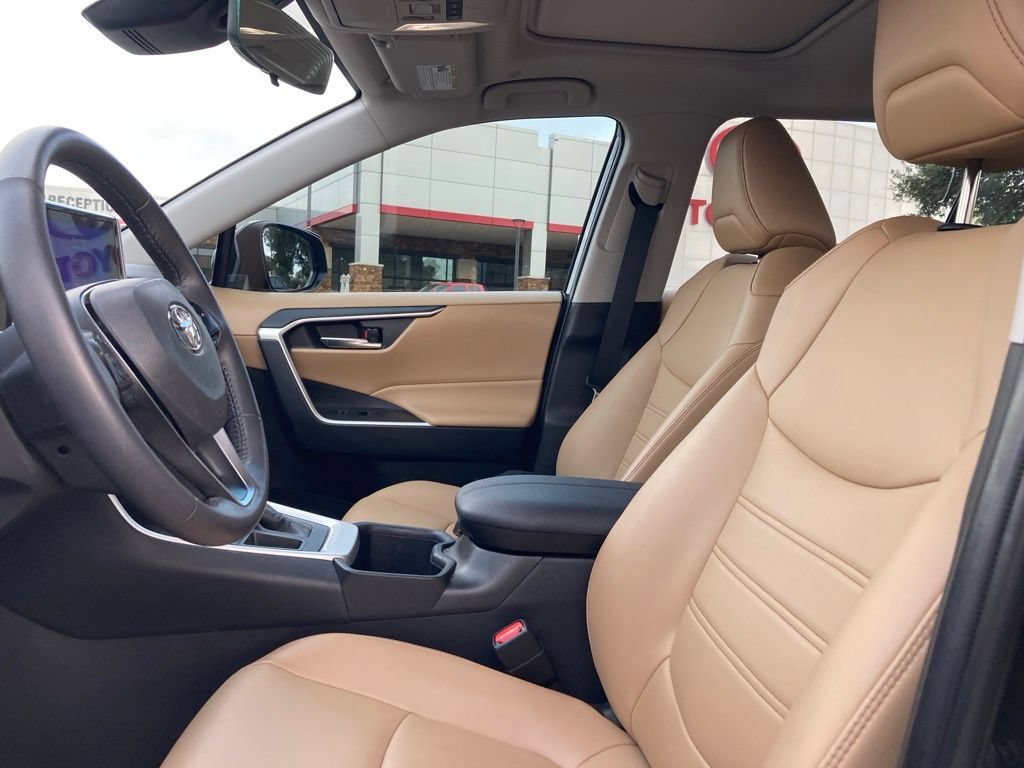 Certified 2025 Toyota RAV4 XLE Premium FWD image 10