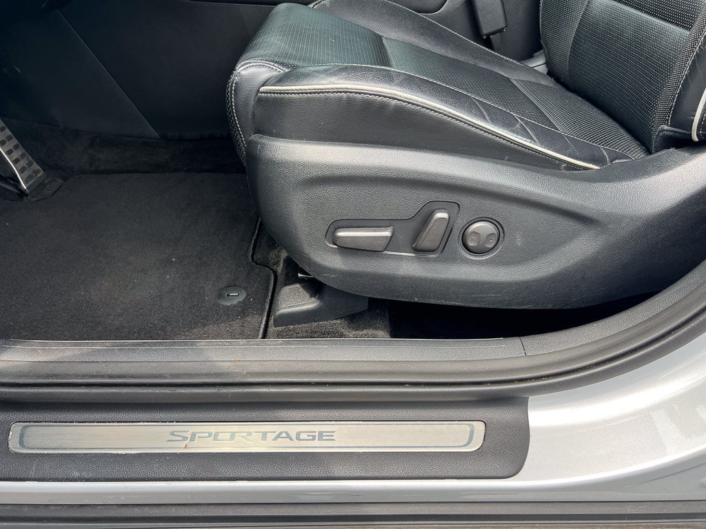 Used 2022 Kia Sportage SX AWD/4WD image 16