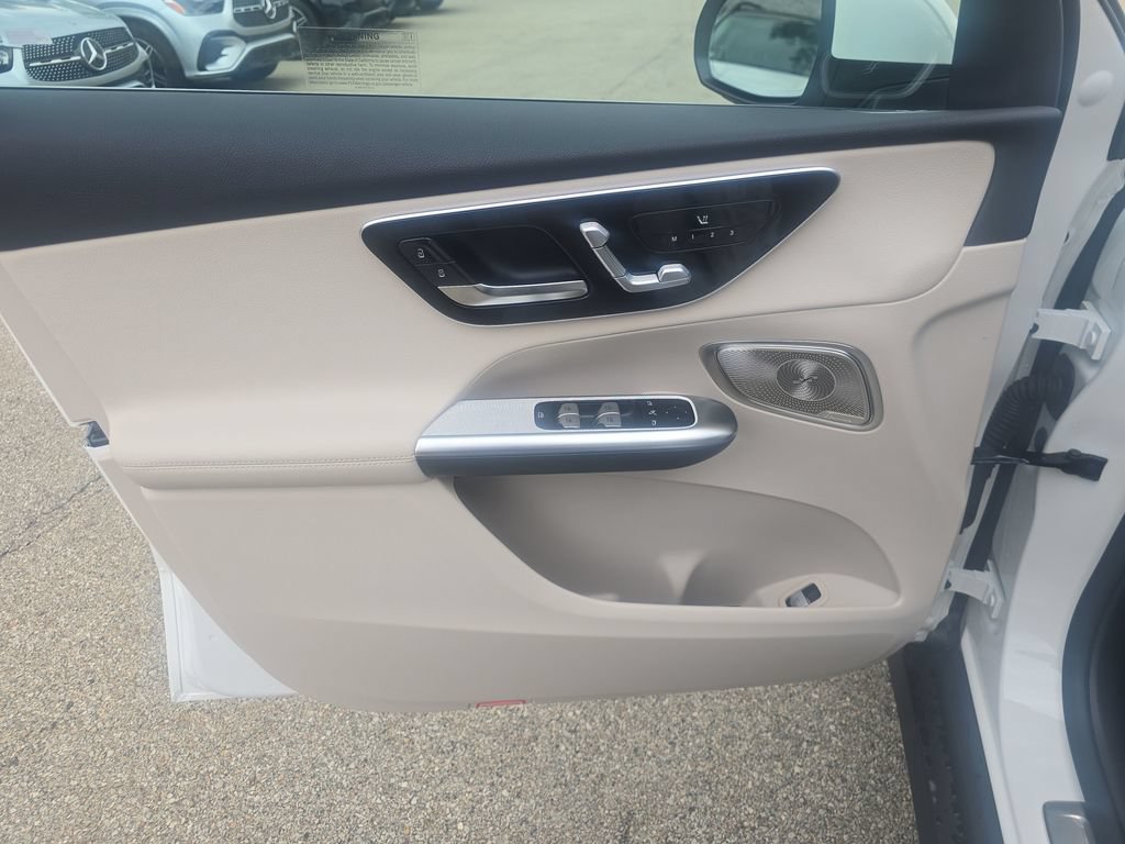 New 2026 Mercedes-Benz GLC 300 4MATIC image 8