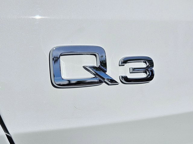 Used 2025 Audi Q3 2.0T Premium image 28