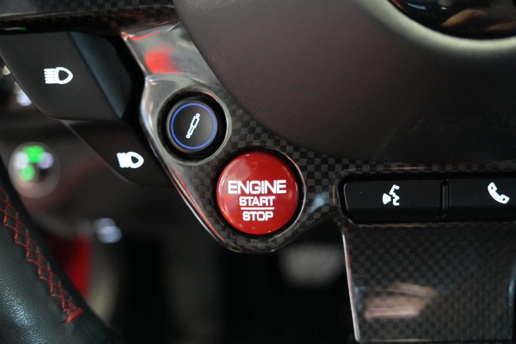 Used 2019 Ferrari Portofino RWD image 27