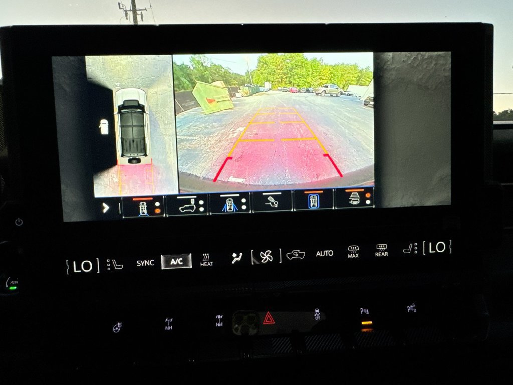 Used 2025 GMC Hummer EV 3X w/ Extreme Off-Road Package AWD/4WD image 28