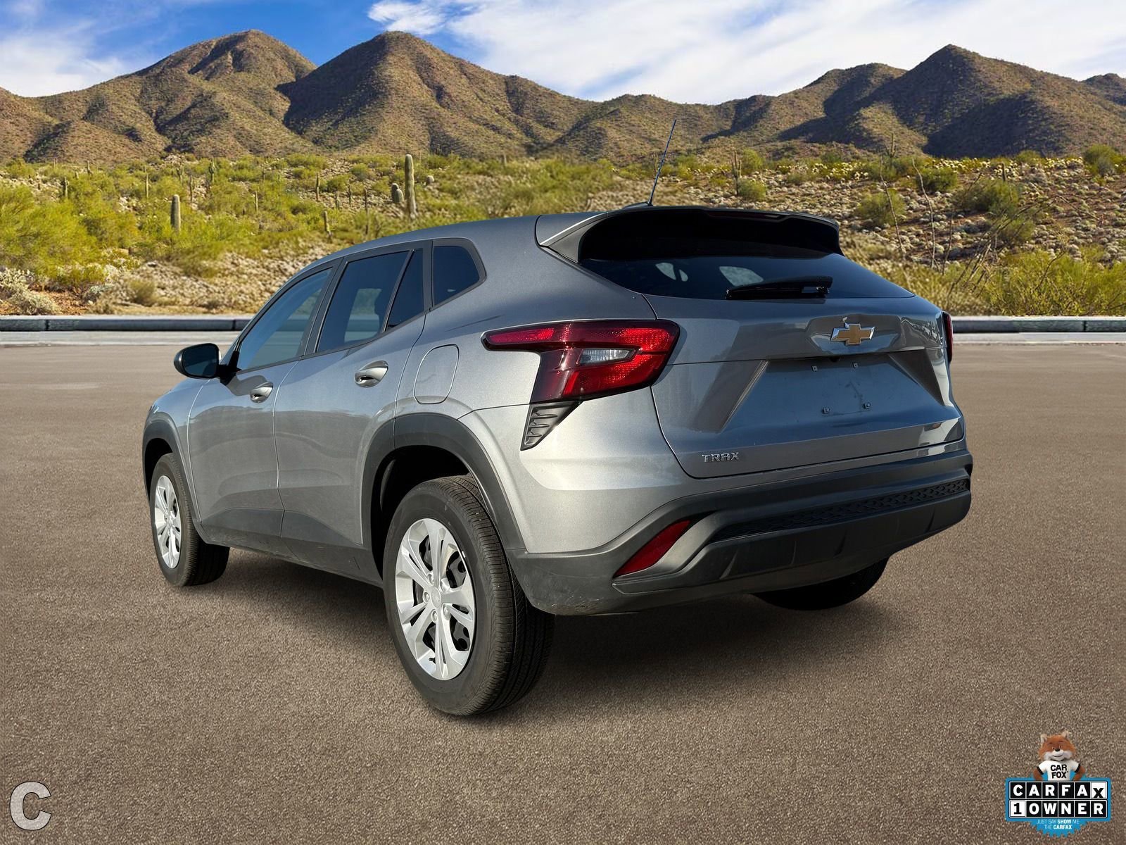 Certified 2025 Chevrolet Trax LS image 3