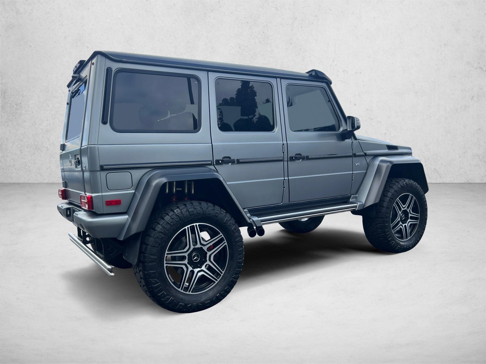 Used 2017 Mercedes-Benz G 550 Squared image 5
