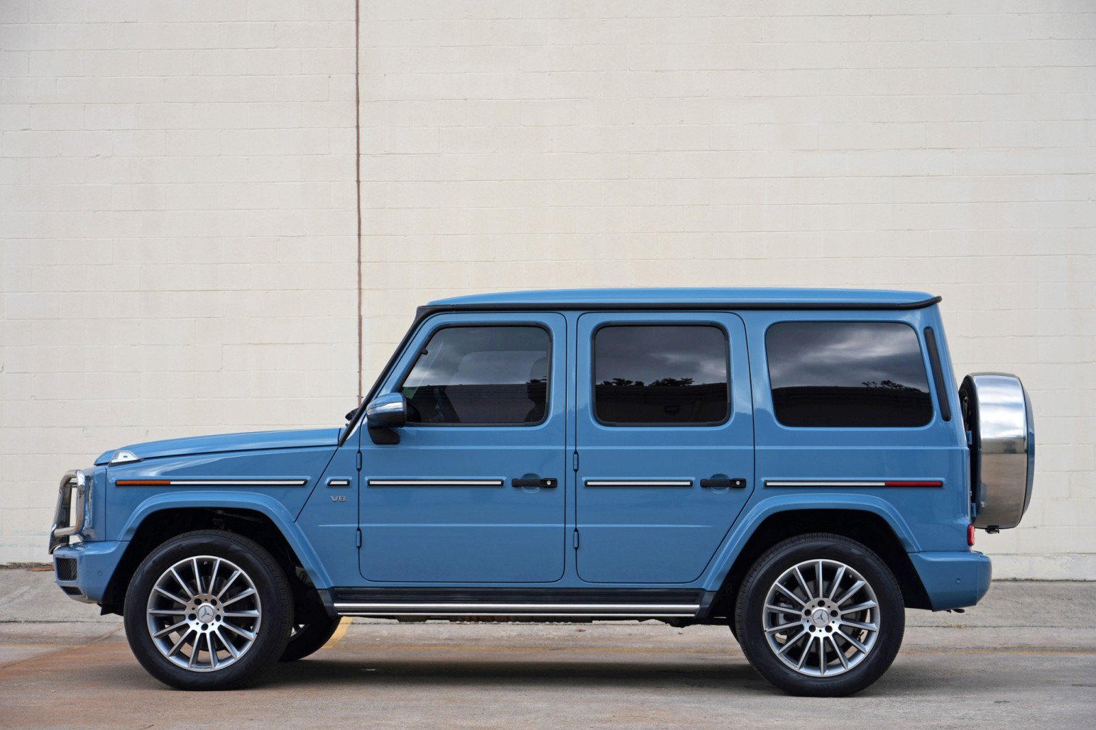 Used 2023 Mercedes-Benz G 550 image 9