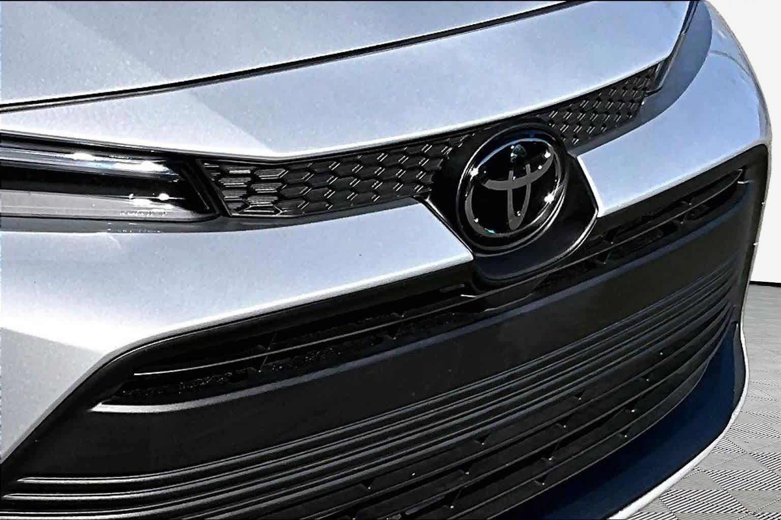 Certified 2026 Toyota Corolla LE FWD image 30
