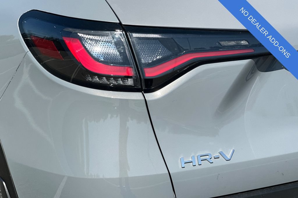 Used 2023 Honda HR-V Sport image 29