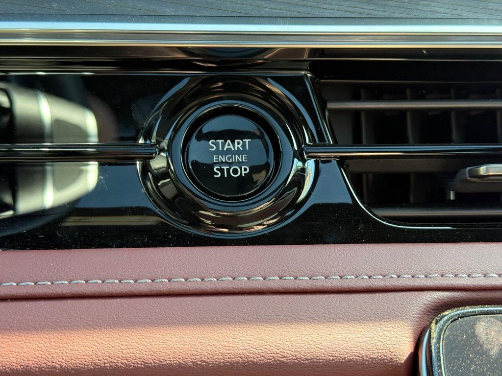 New 2025 INFINITI QX80 Autograph w/ Premium Cargo Package image 15