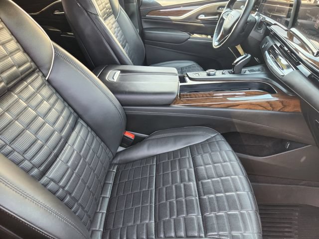 Used 2023 Cadillac Escalade ESV Sport Platinum w/ LPO, Floor Liner Package AWD/4WD image 19