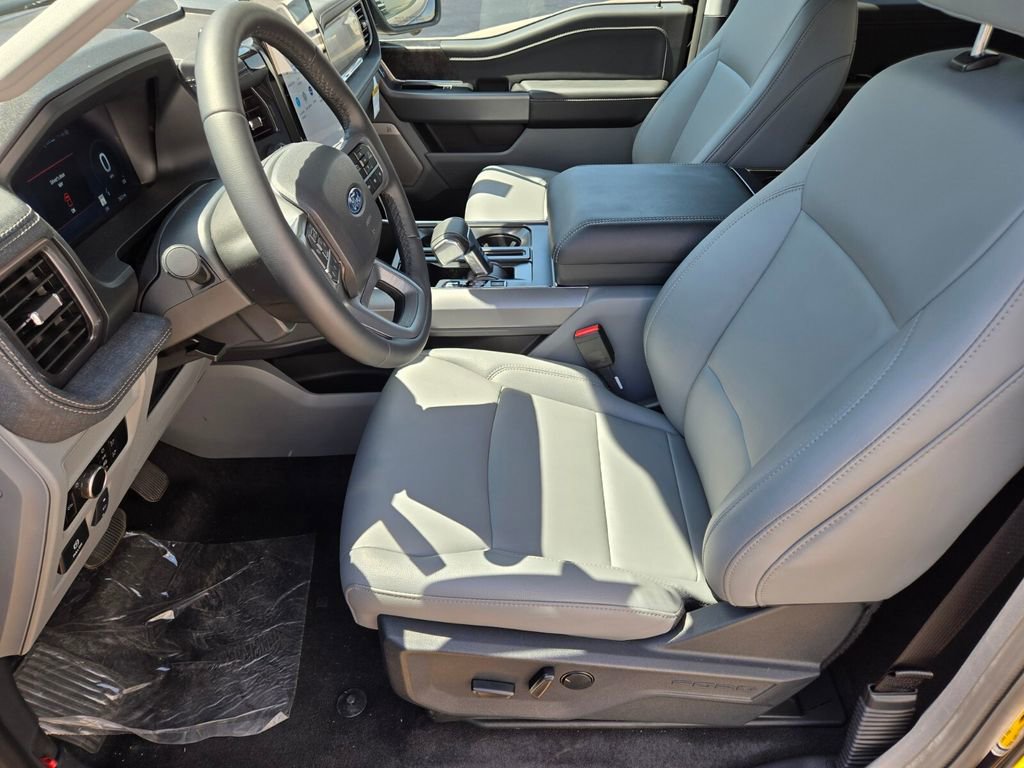 New 2025 Ford F150 Lightning Flash AWD/4WD image 9