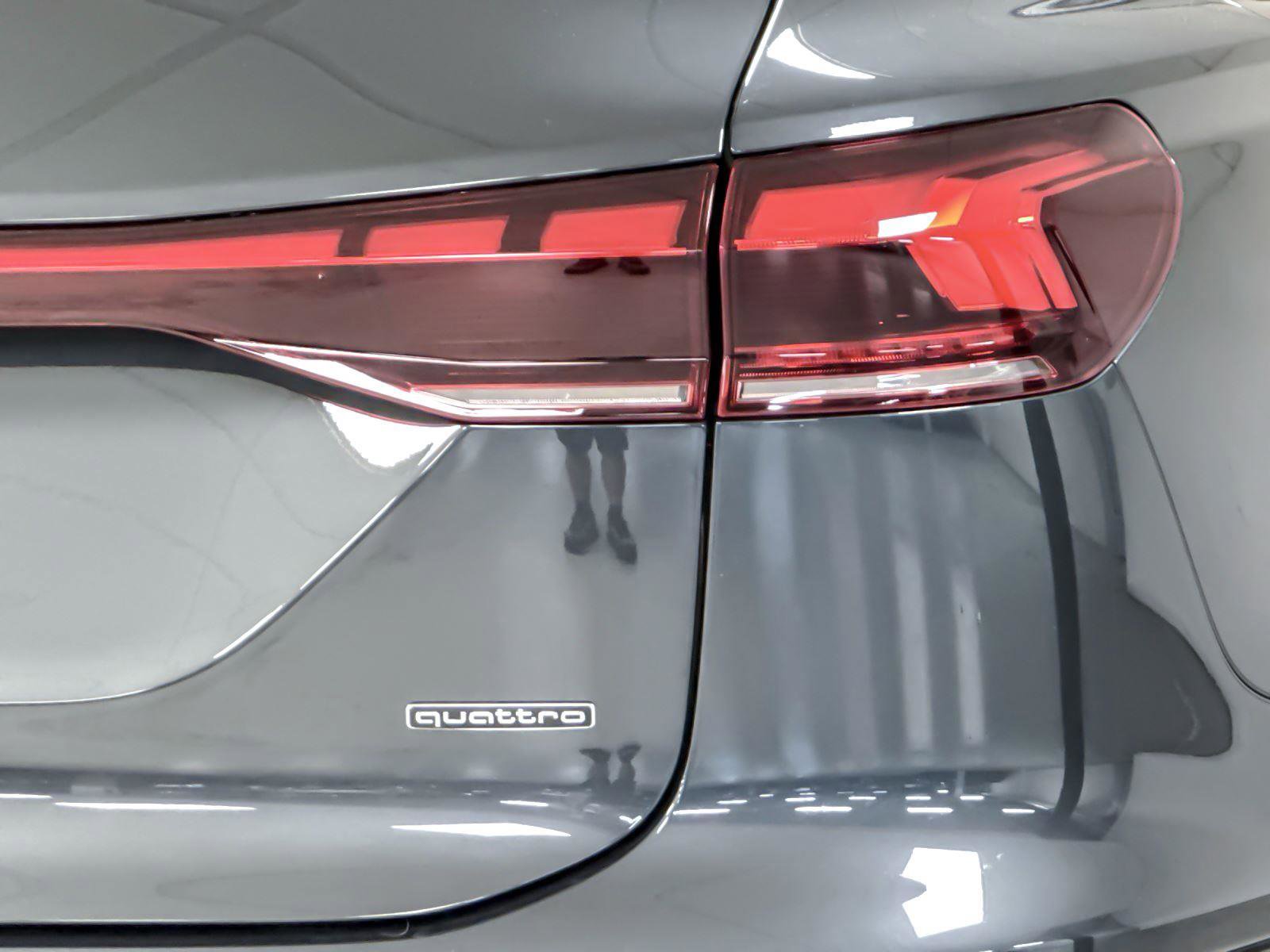 New 2025 Audi Q6 e-tron Premium Plus AWD/4WD image 26