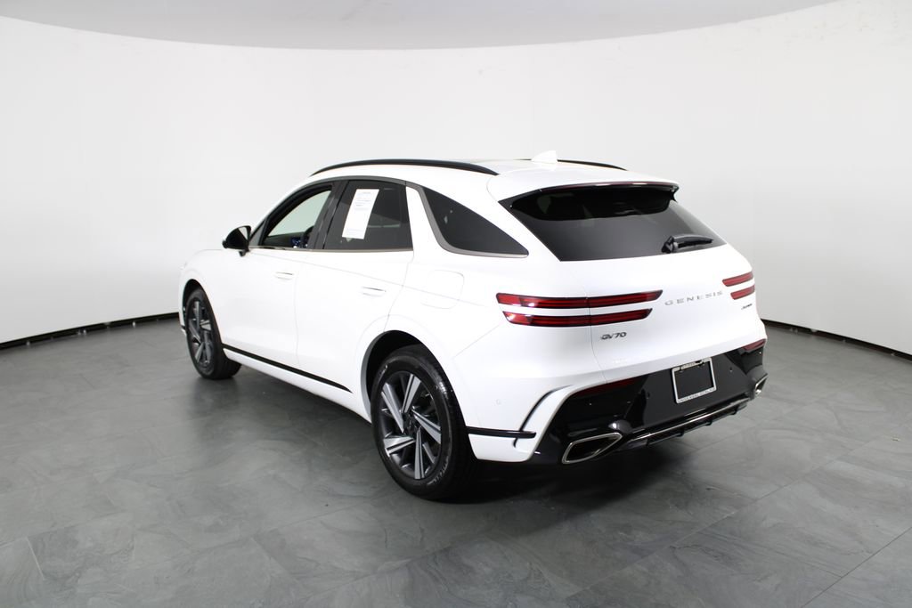 Used 2026 Genesis GV70 3.5T Sport Advanced image 3