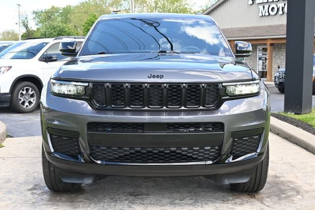Used 2022 Jeep Grand Cherokee L Laredo AWD/4WD image 2