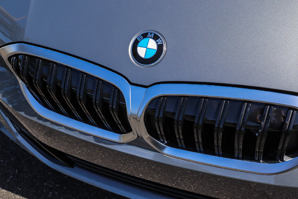 New 2026 BMW 330i Sedan w/ Convenience Package RWD image 11