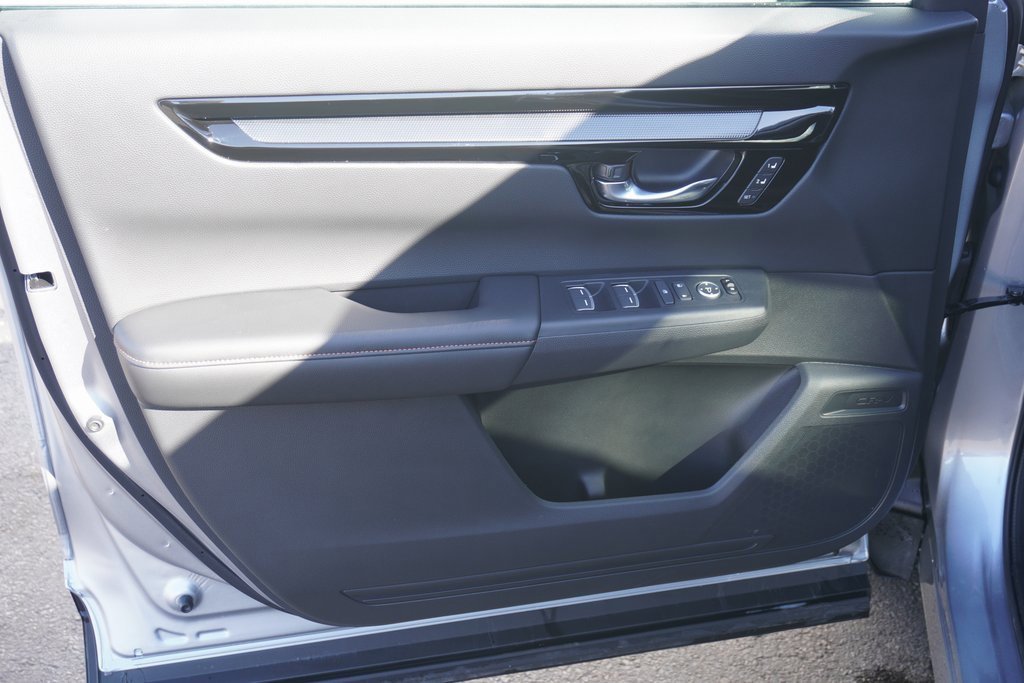 Used 2026 Honda CR-V Sport Touring image 11