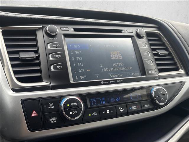 Used 2016 Toyota Highlander XLE AWD/4WD image 21
