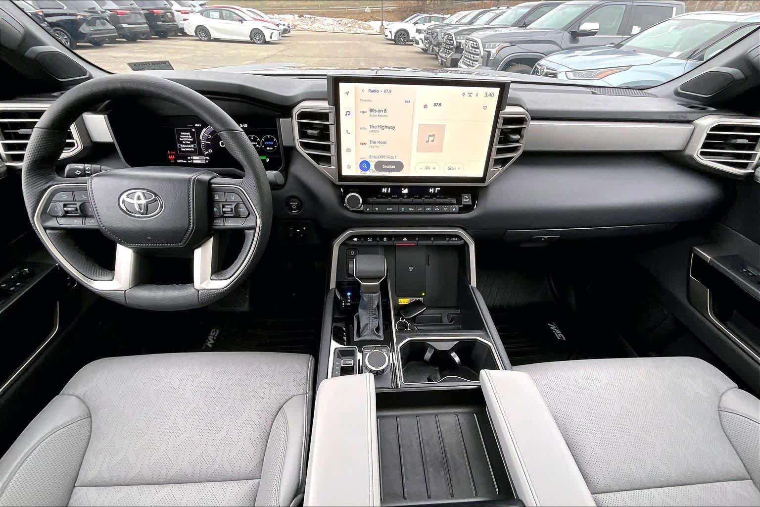 Used 2025 Toyota Tundra Limited image 15