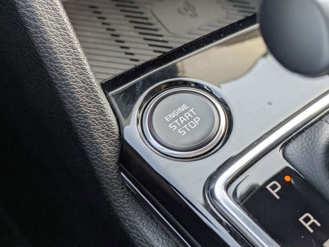 Used 2025 Kia Sportage EX image 30