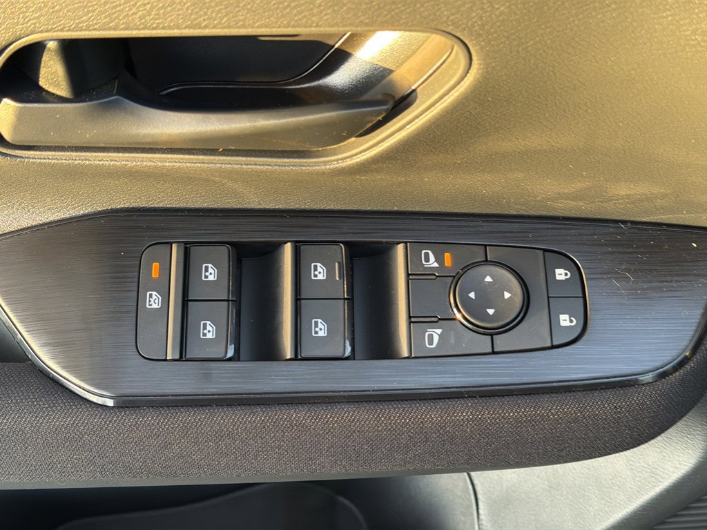 New 2026 Nissan Kicks S image 17