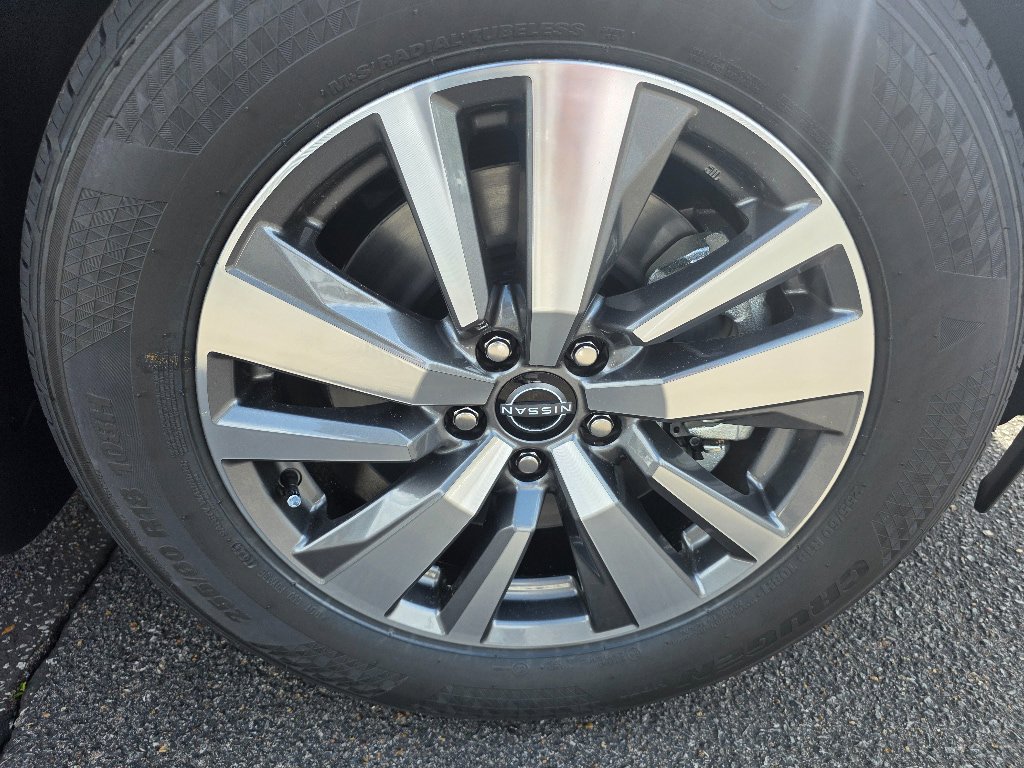 New 2026 Nissan Pathfinder SL image 9