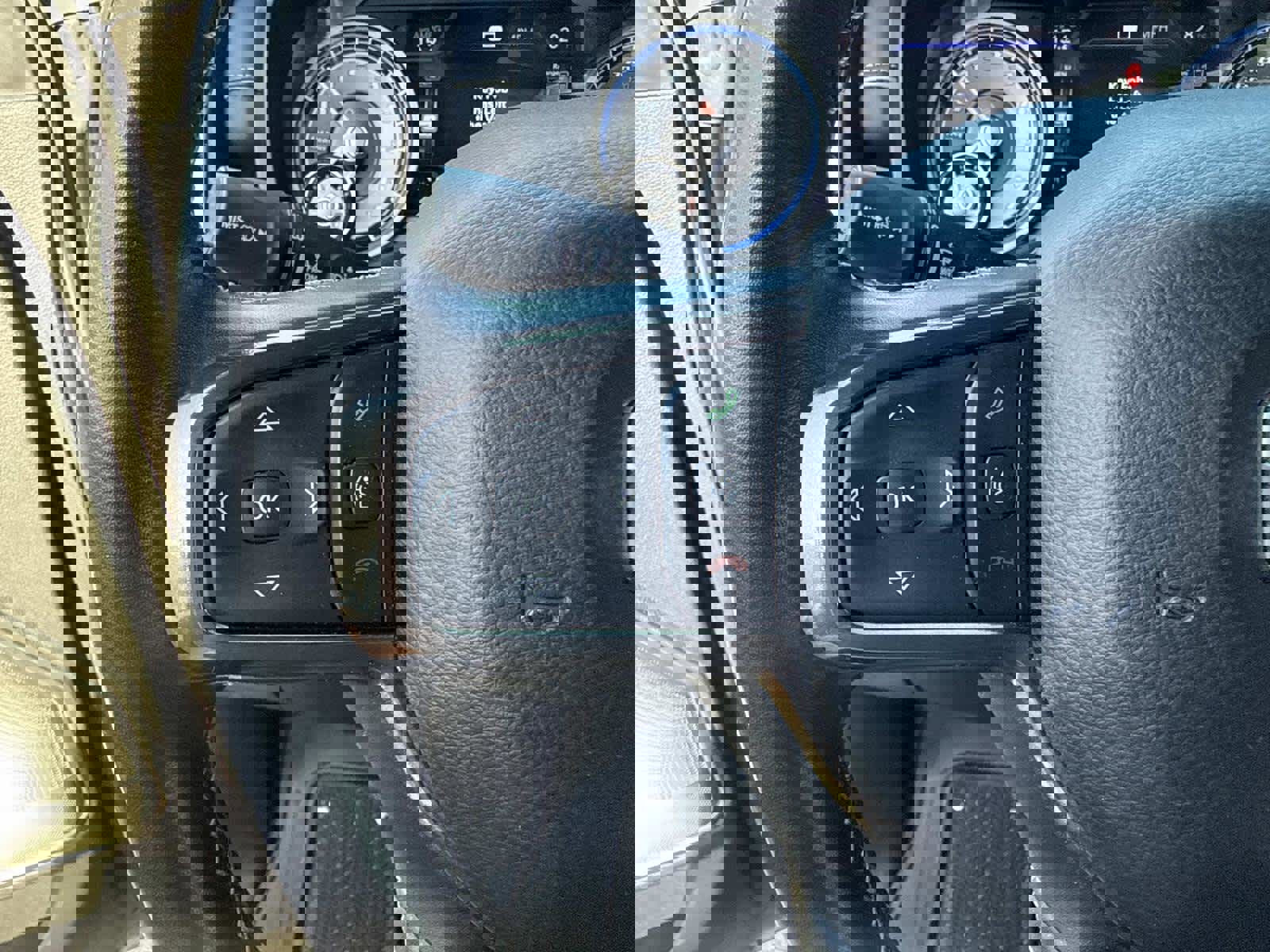 Used 2020 RAM 1500 Limited image 29