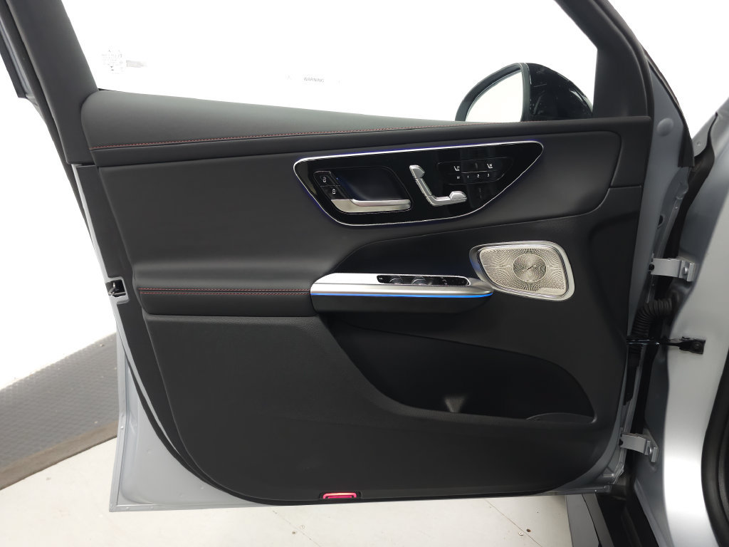 Certified 2025 Mercedes-Benz GLC 63 AMG S w/ Driver Assistance Package image 5