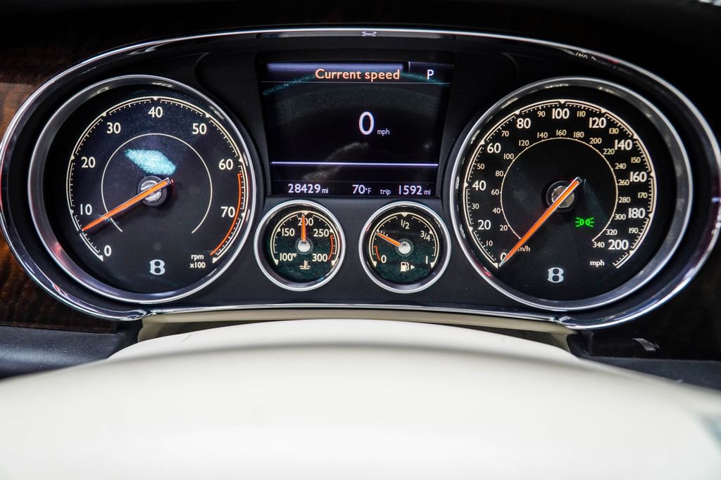 Used 2018 Bentley Flying Spur S V8 AWD/4WD image 35