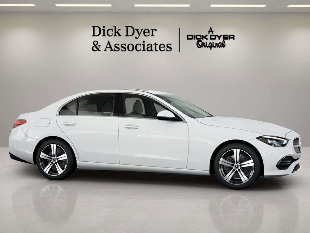 Used 2025 Mercedes-Benz C 300 Sedan image 9