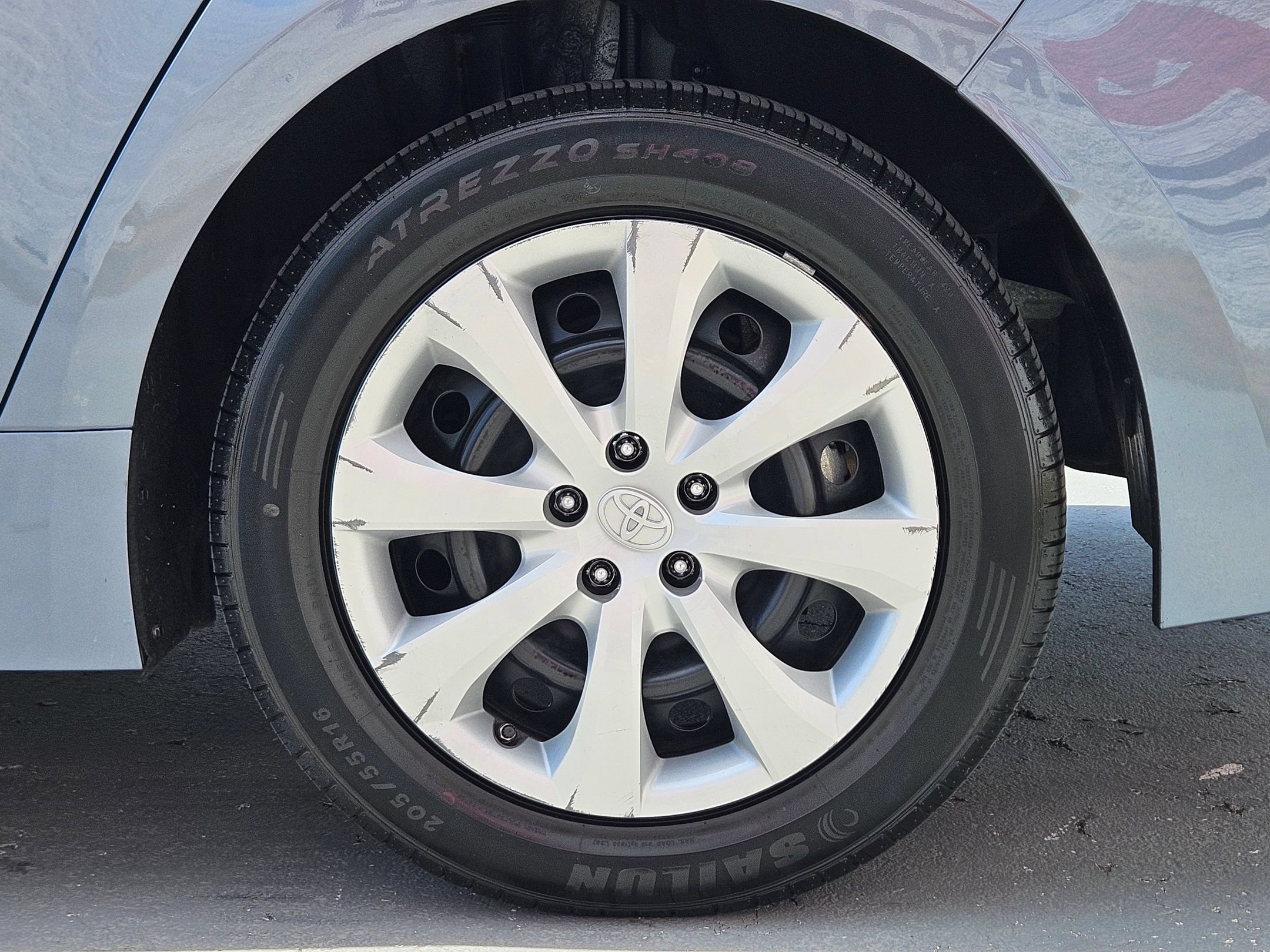 Used 2022 Toyota Corolla LE FWD image 28