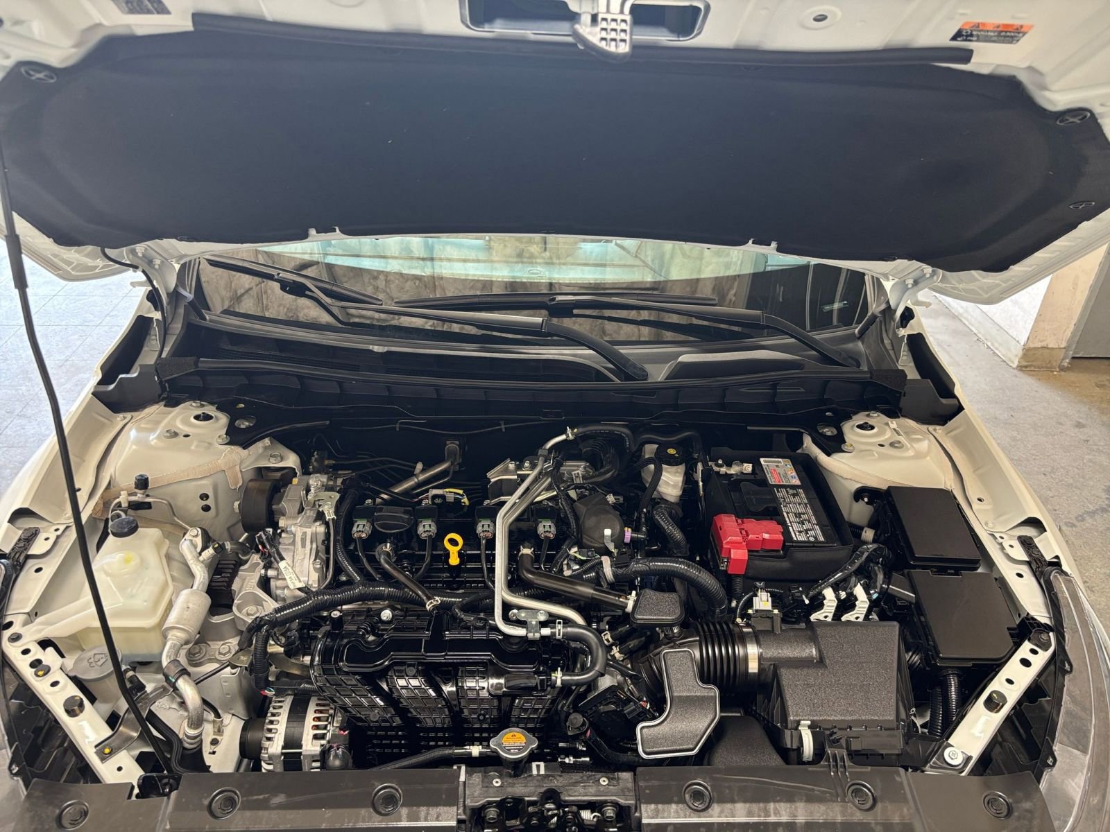 Used 2025 Nissan Altima 2.5 SV FWD image 32