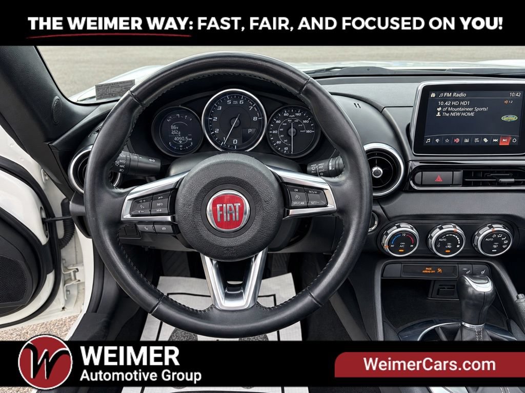 Used 2017 FIAT 124 Spider Lusso RWD image 22