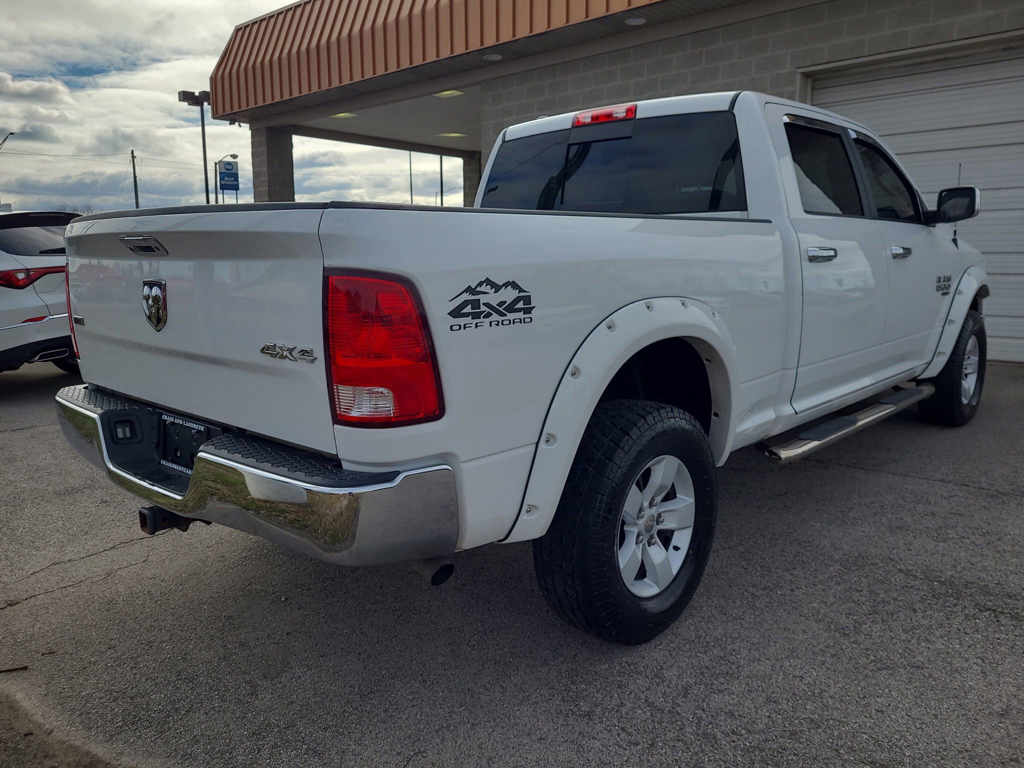 Used 2019 RAM 1500 Classic SLT image 3