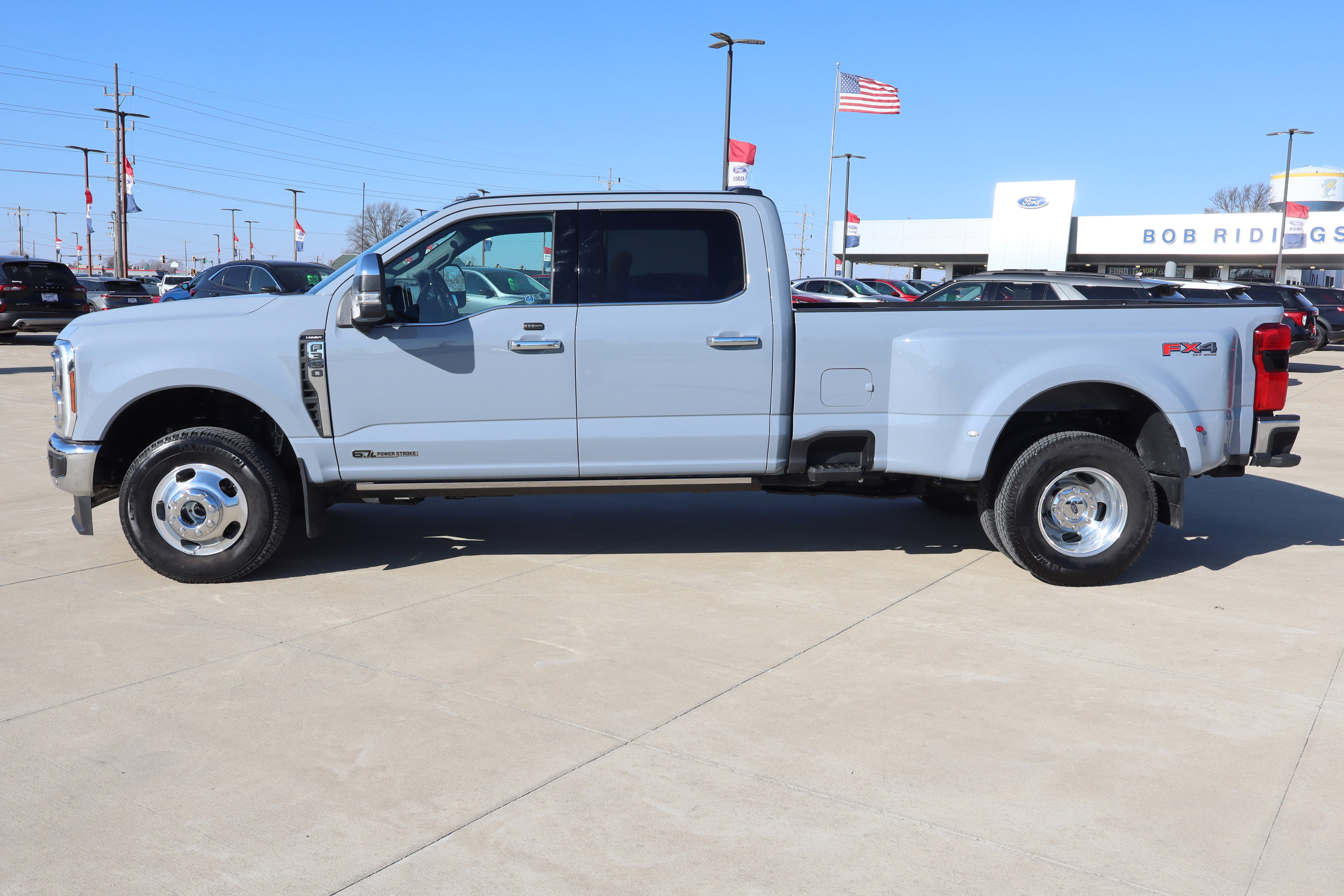 Used 2025 Ford F350 Lariat w/ Lariat Ultimate Package image 9