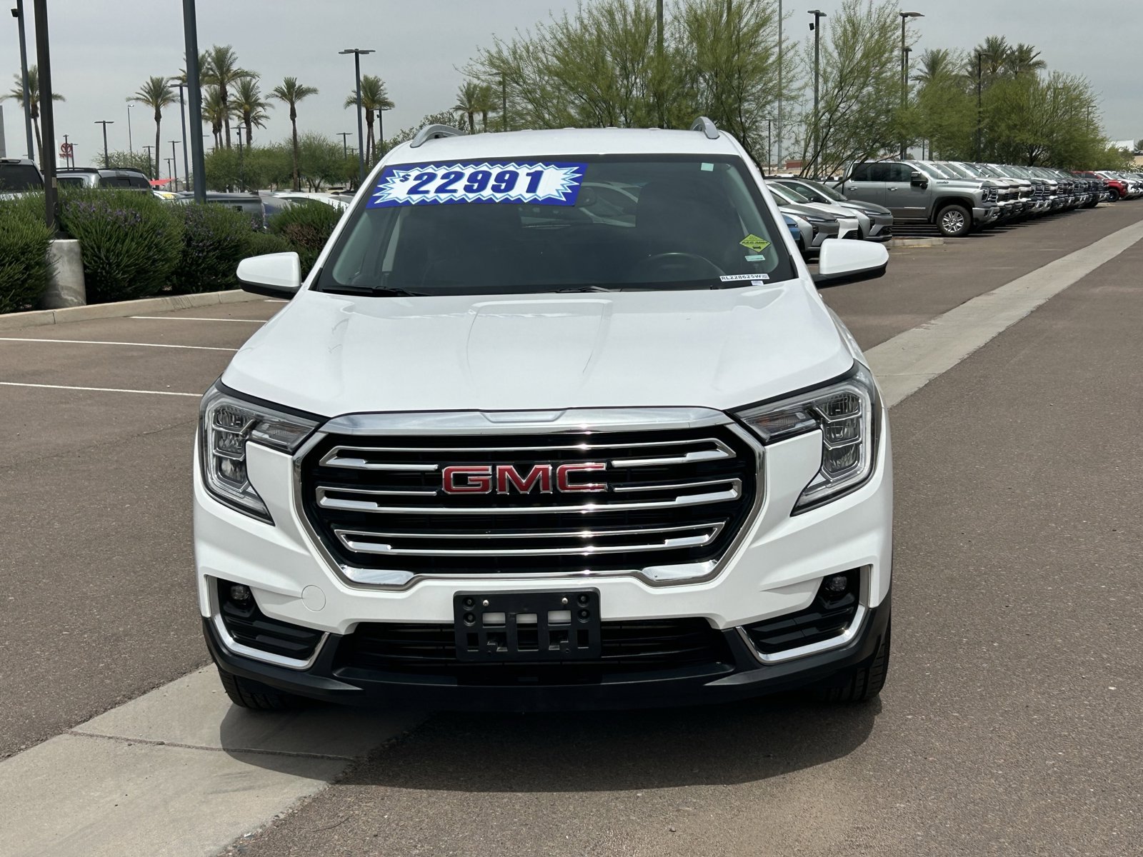 Certified 2024 GMC Terrain SLT AWD/4WD image 8