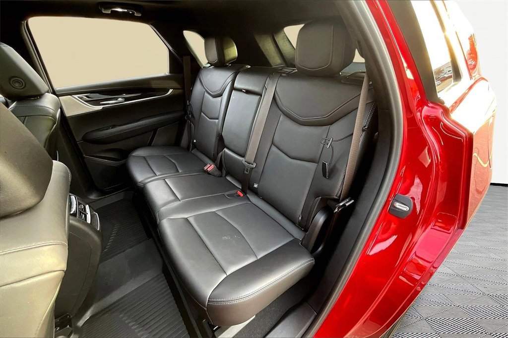 Used 2021 Cadillac XT5 Premium Luxury image 26