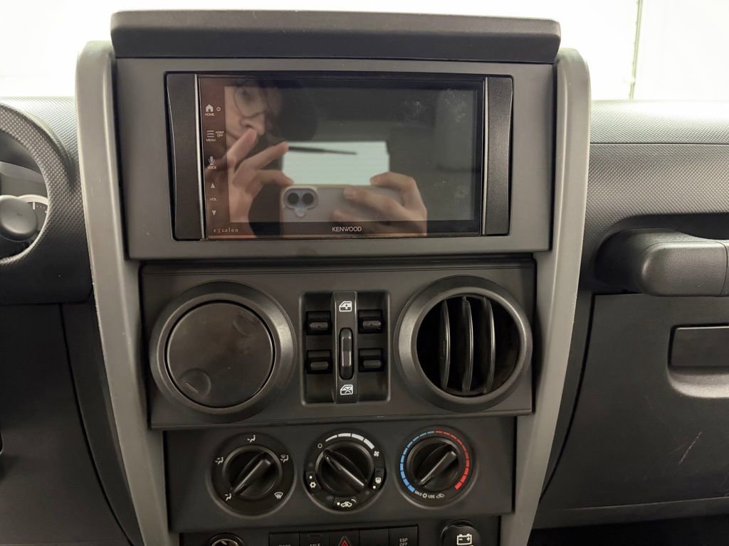 Used 2008 Jeep Wrangler Unlimited Rubicon w/ PWR Convenience Group AWD/4WD image 19