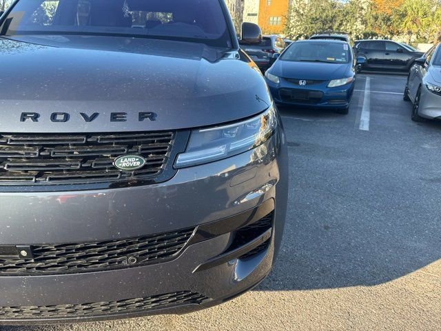 Used 2023 Land Rover Range Rover Sport SE image 10