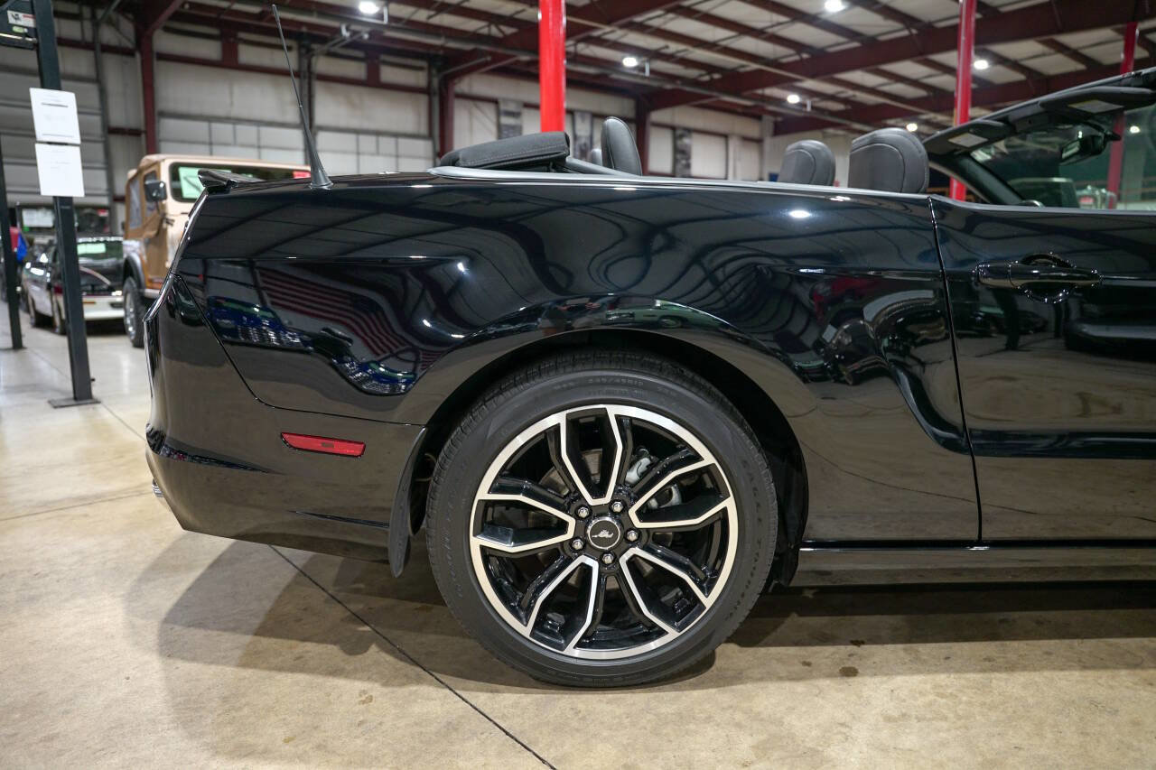 Used 2014 Ford Mustang GT Premium w/ Equipment Group 401A image 9