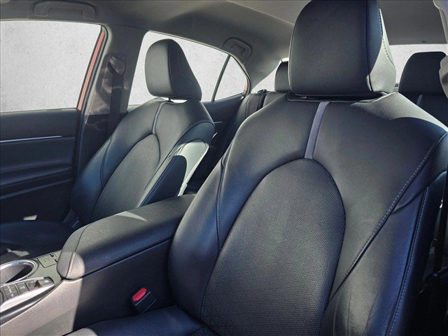 Used 2019 Toyota Camry XSE FWD image 21