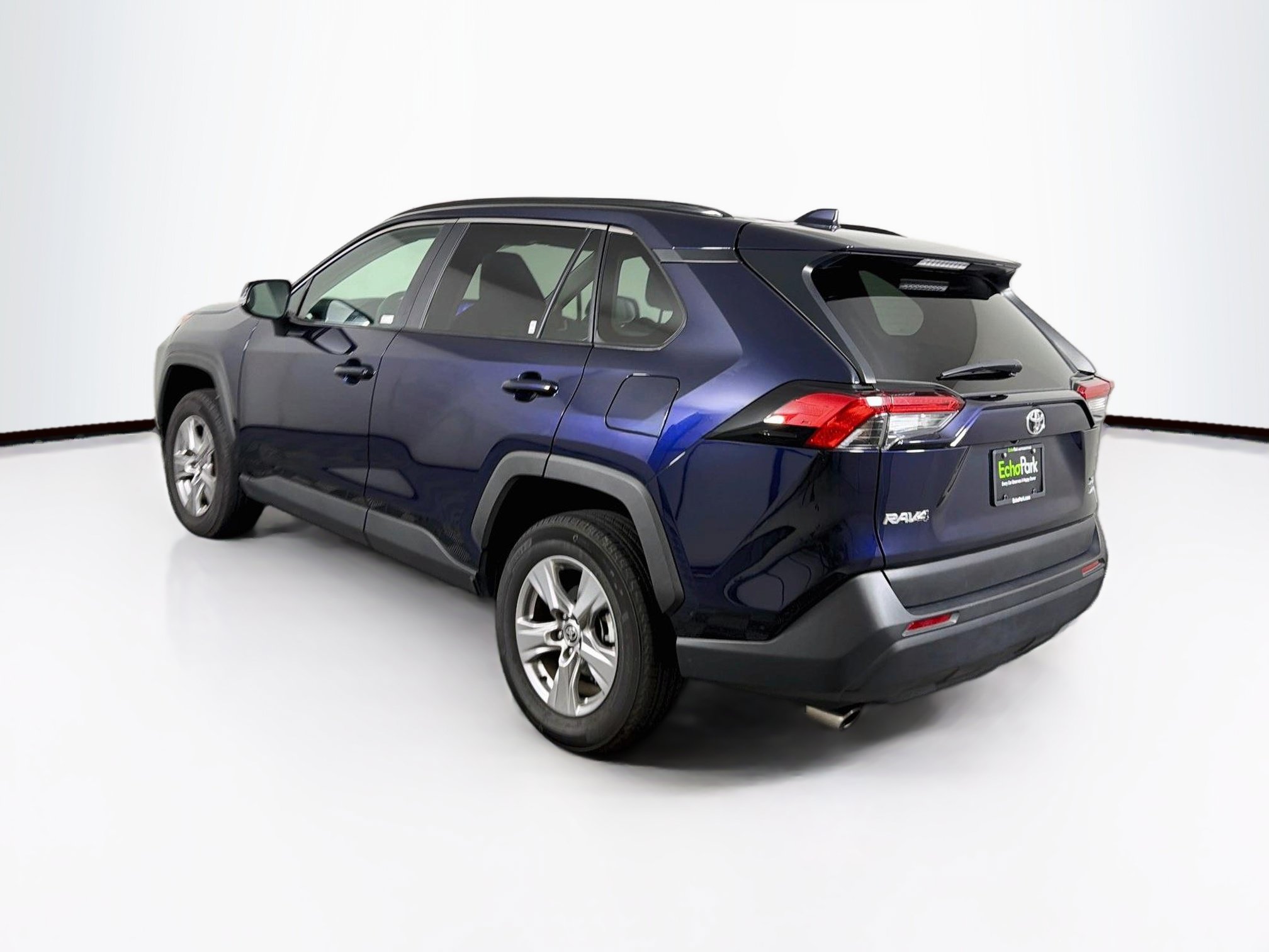 Used 2025 Toyota RAV4 XLE AWD/4WD image 5