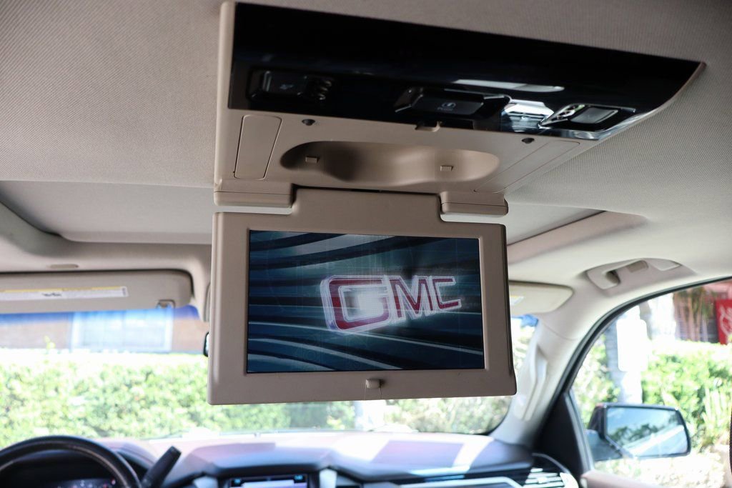 Used 2018 GMC Yukon Denali w/ Denali Ultimate Package AWD/4WD image 45