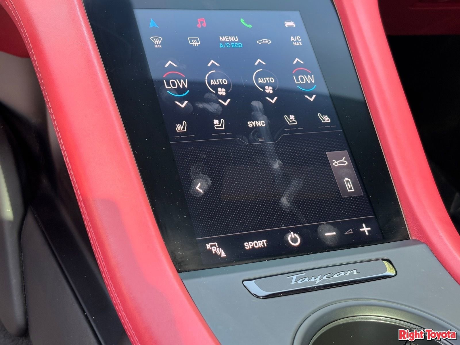 Used 2021 Porsche Taycan RWD image 28