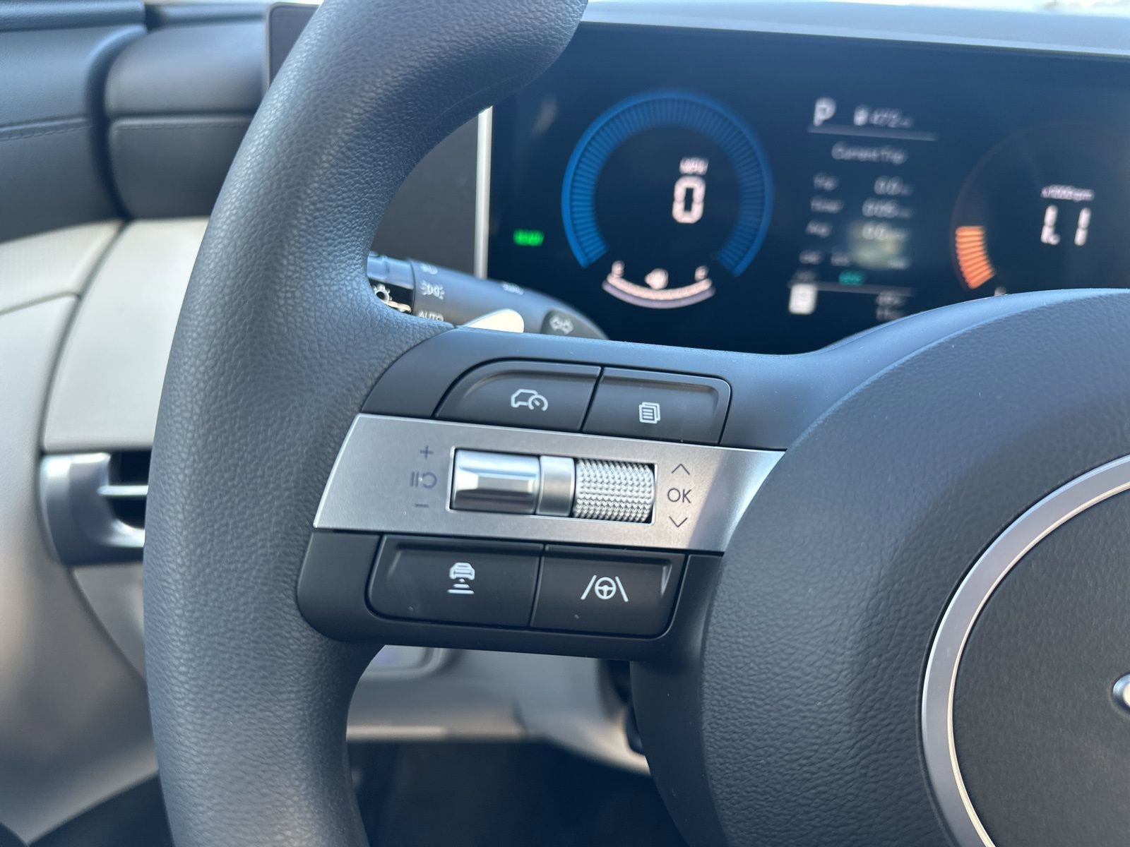 New 2026 Hyundai Tucson Blue SE image 46