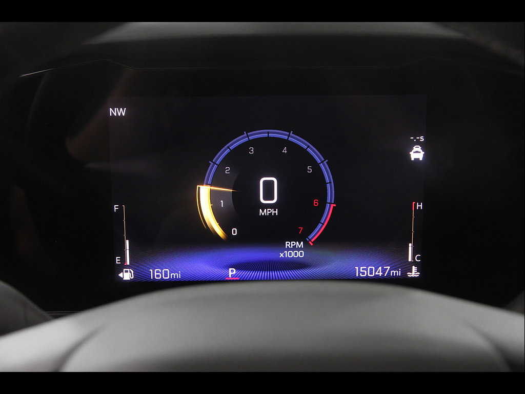 Used 2025 Chevrolet Trax LT w/ LT Convenience Package FWD image 8