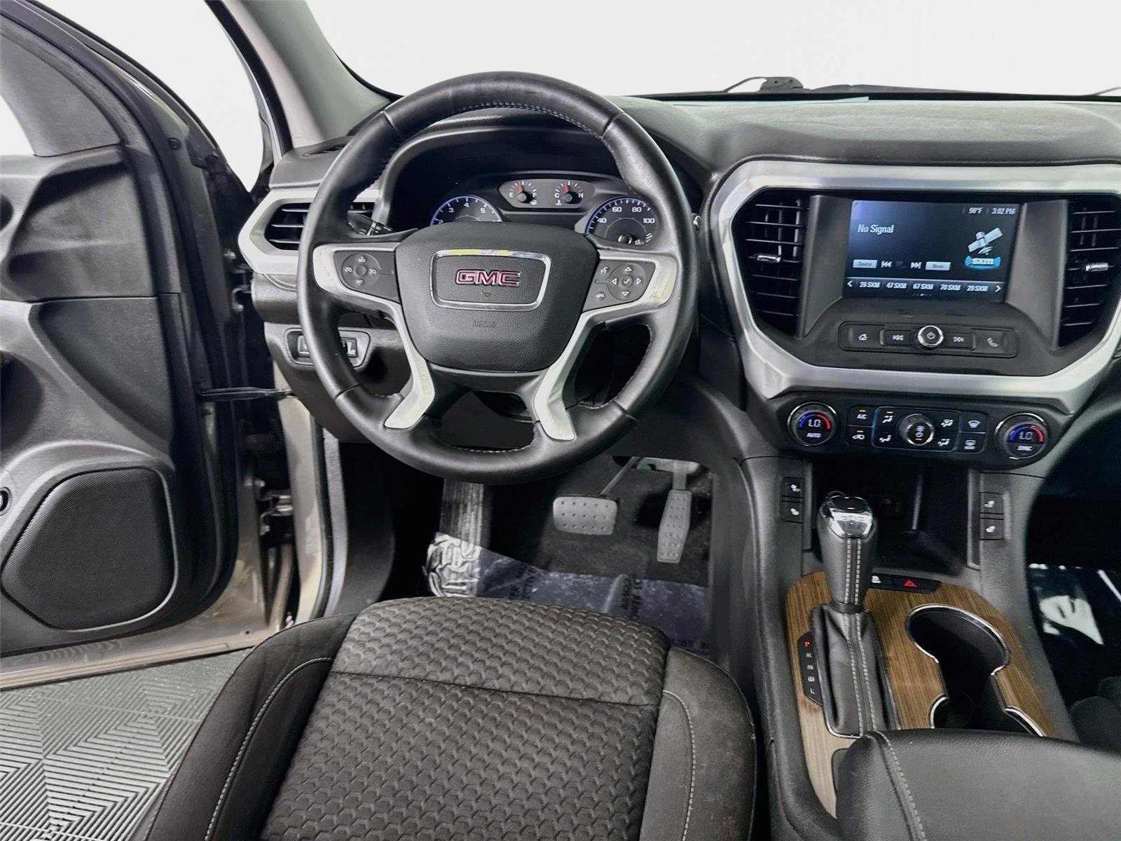 Certified 2019 GMC Acadia SLE w/ Driver Alert Package I FWD image 22